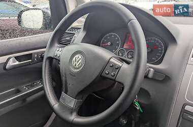Минивэн Volkswagen Touran 2009 в 