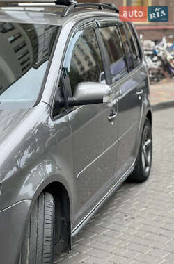 Минивэн Volkswagen Touran 2008 в 