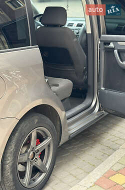 Минивэн Volkswagen Touran 2008 в 