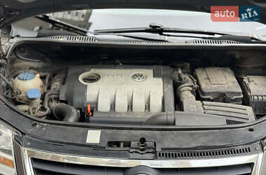 Минивэн Volkswagen Touran 2008 в 
