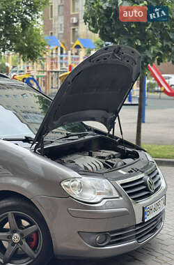 Минивэн Volkswagen Touran 2008 в 