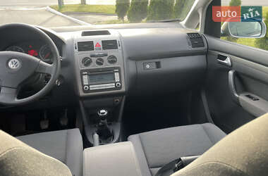 Мінівен Volkswagen Touran 2008 в 