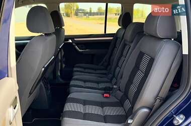 Минивэн Volkswagen Touran 2008 в 