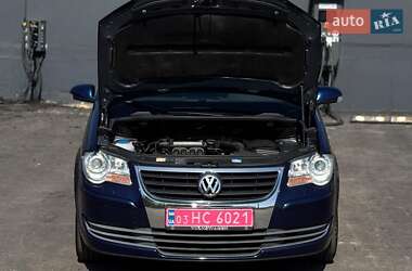 Минивэн Volkswagen Touran 2008 в 