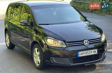 Мінівен Volkswagen Touran 2014 в Житомирі