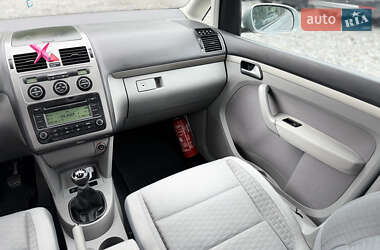 Минивэн Volkswagen Touran 2008 в 