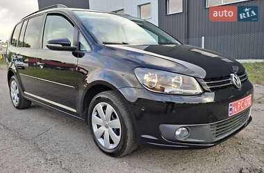 Минивэн Volkswagen Touran 2013 в 