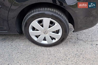 Минивэн Volkswagen Touran 2013 в 