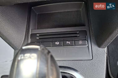 Минивэн Volkswagen Touran 2013 в 
