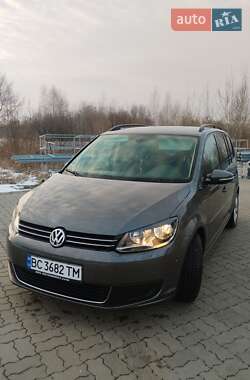 Минивэн Volkswagen Touran 2010 в Стрые