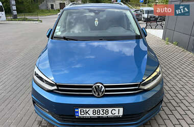 Микровэн Volkswagen Touran 2016 в 