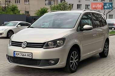 Минивэн Volkswagen Touran 2010 в Житомире