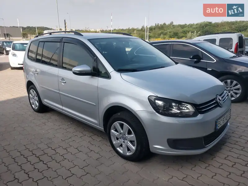 Volkswagen Touran 2011