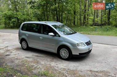 Минивэн Volkswagen Touran 2005 в 