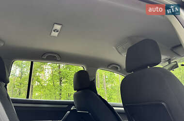 Минивэн Volkswagen Touran 2005 в 