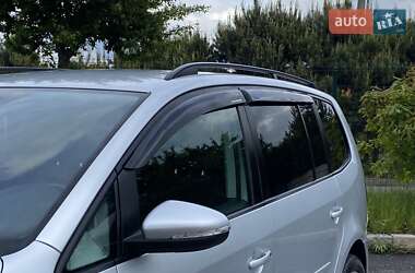 Мінівен Volkswagen Touran 2013 в 
