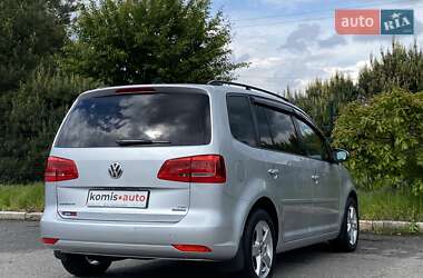 Мінівен Volkswagen Touran 2013 в 