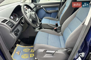 Минивэн Volkswagen Touran 2009 в 