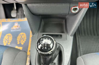 Минивэн Volkswagen Touran 2009 в 