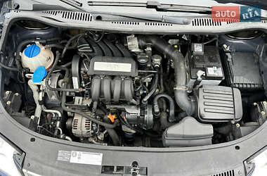 Минивэн Volkswagen Touran 2009 в 