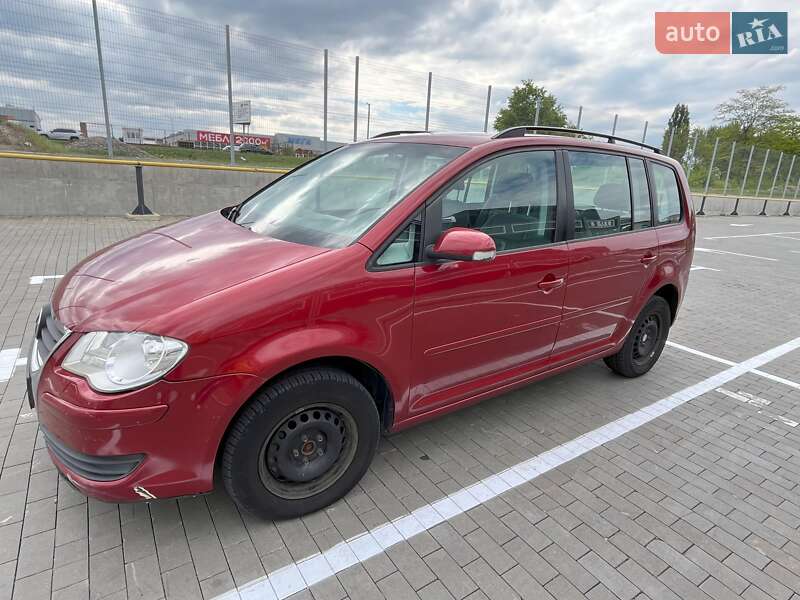 Минивэн Volkswagen Touran 2007 в Первомайске