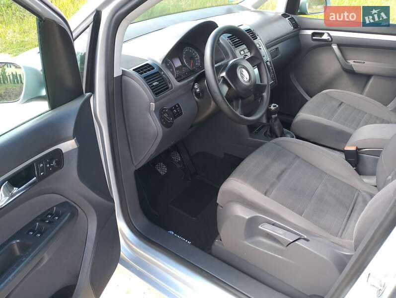 Минивэн Volkswagen Touran 2006 в Тернополе