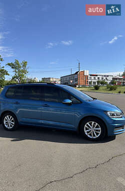 Микровэн Volkswagen Touran 2016 в 