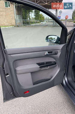 Минивэн Volkswagen Touran 2005 в 