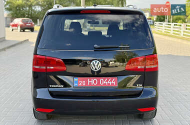 Мінівен Volkswagen Touran 2012 в 