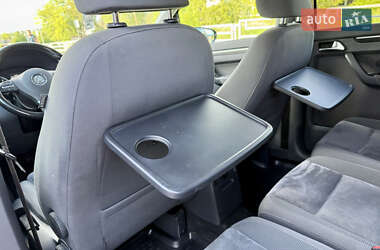 Мінівен Volkswagen Touran 2012 в 