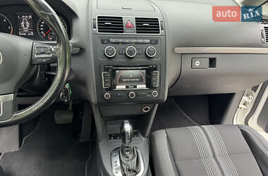 Минивэн Volkswagen Touran 2013 в 