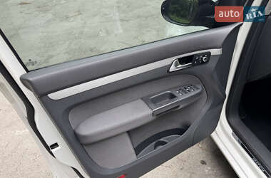 Минивэн Volkswagen Touran 2013 в 