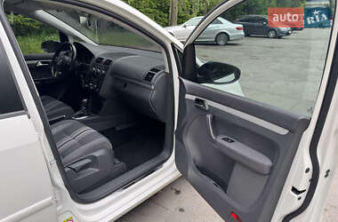Минивэн Volkswagen Touran 2013 в 