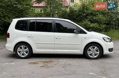 Минивэн Volkswagen Touran 2013 в 