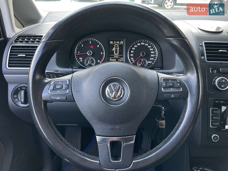 Минивэн Volkswagen Touran 2012 в Бердичеве
