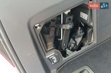 Минивэн Volkswagen Touran 2009 в 