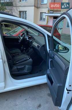 Микровэн Volkswagen Touran 2016 в 