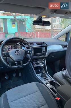 Микровэн Volkswagen Touran 2016 в 
