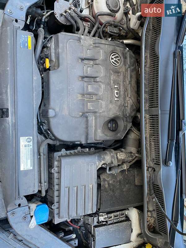 Мікровен Volkswagen Touran 2016 в Києві