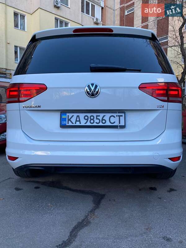 Мікровен Volkswagen Touran 2016 в Києві
