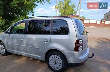 Минивэн Volkswagen Touran 2007 в 