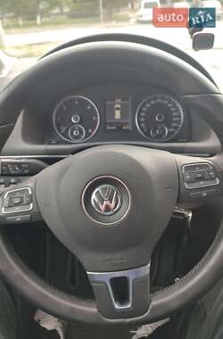 Минивэн Volkswagen Touran 2011 в 