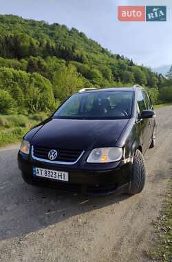 Минивэн Volkswagen Touran 2004 в Сколе
