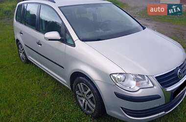 Мінівен Volkswagen Touran 2008 в Івано-Франківську