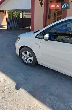 Минивэн Volkswagen Touran 2013 в 