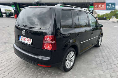 Минивэн Volkswagen Touran 2010 в 