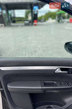 Минивэн Volkswagen Touran 2010 в 