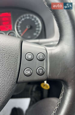 Минивэн Volkswagen Touran 2010 в 