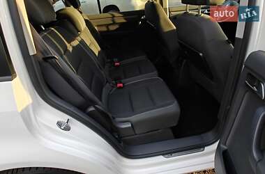 Мінівен Volkswagen Touran 2013 в 