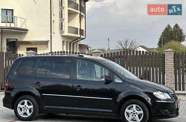 Минивэн Volkswagen Touran 2008 в 